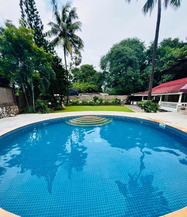 Villa By The Sea Bombay Exterior foto